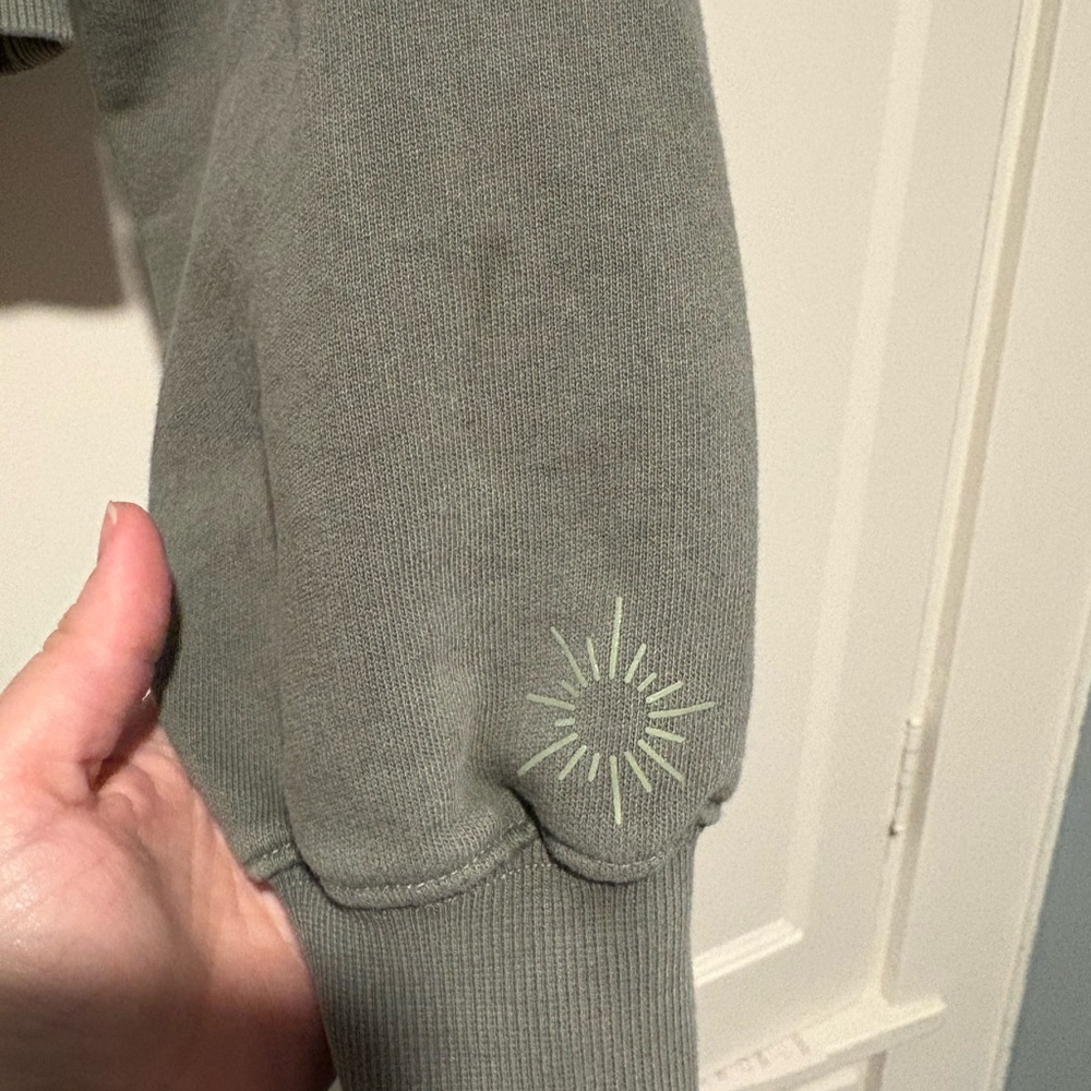 Offline by Aerie Sage Green Cropped Hoodie - Picture 4 of 5
